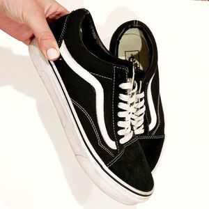 Black Lo Suede Vans Sneaker